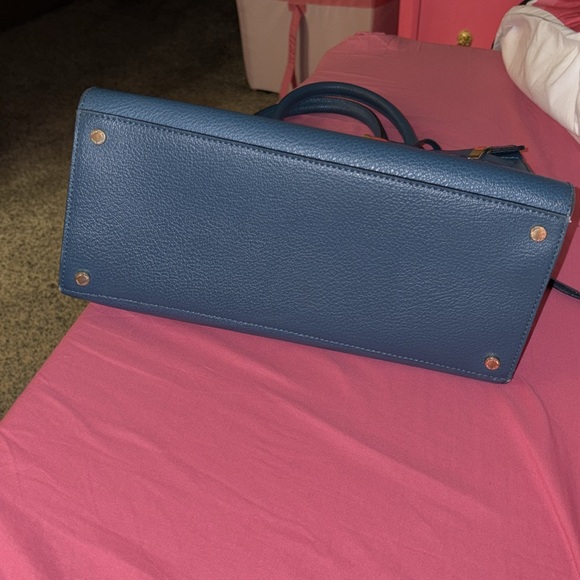 Calvin Klein Purse - Picture 12 of 12